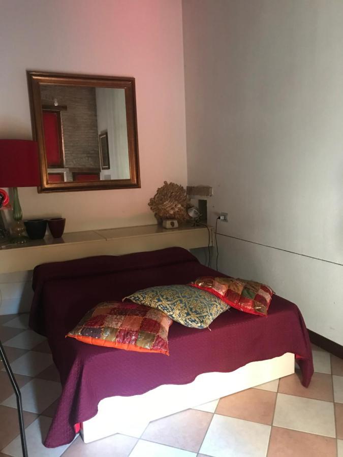 In A Lovely Garden Biennale Flat * Venecia