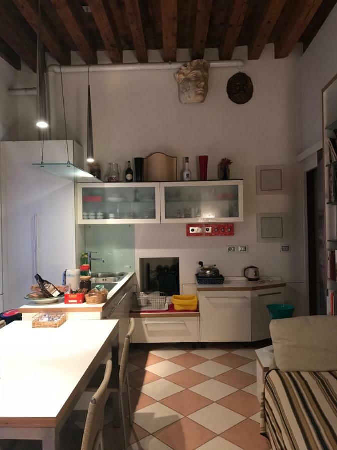 In A Lovely Garden Biennale Flat * Venecia